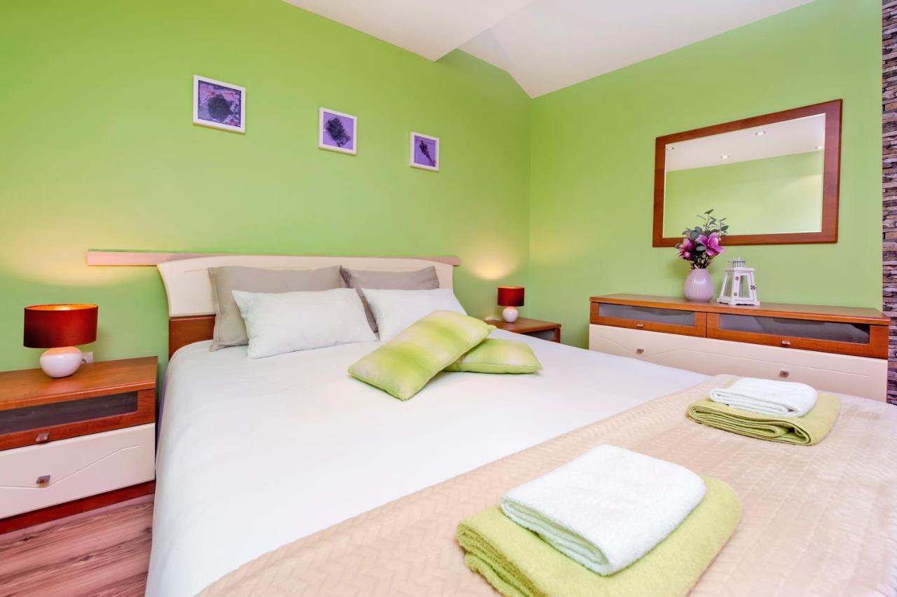 Ap Downtown Apartment Rovinj Exterior foto